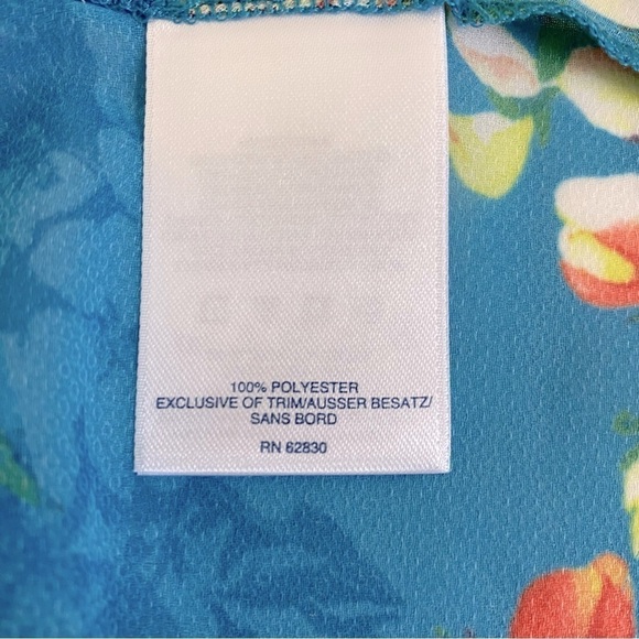 Lands’ End Blue Floral Semi Sheer Swim Cover Up Size L - Picture 9 of 9